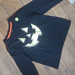 *NWT* glow in the dark jack-o-lantern shirt size 3t